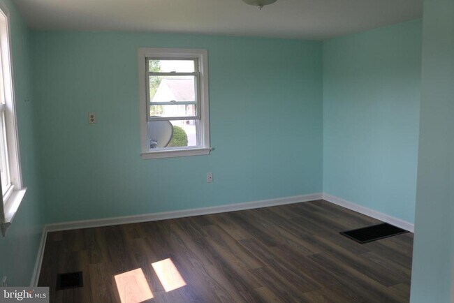 Photo - 9957 Corner Rd