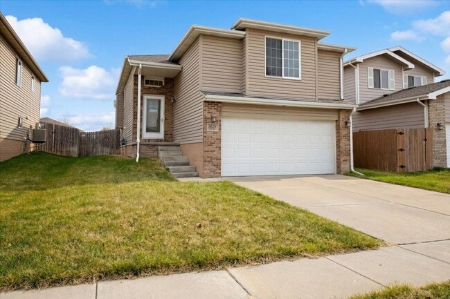 Building Photo - West Lincoln High Ridges/ Cushman Beauty