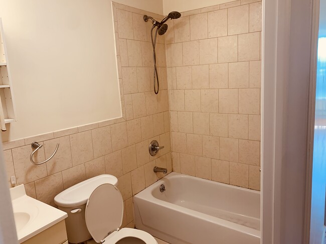 Photo - 450 GRAND St Unit 3