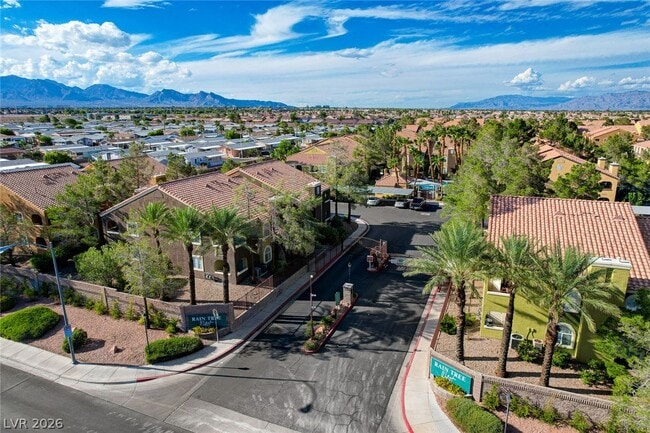 Building Photo - 7950 W Flamingo Rd Unit 2166