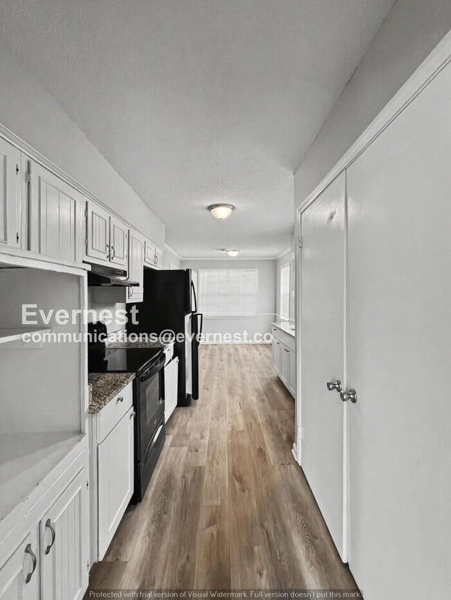 Photo - Limited Time Special Offer! / 4 Bed, 2 Bath Home with Carport / Pet-Friendly / Available Now!