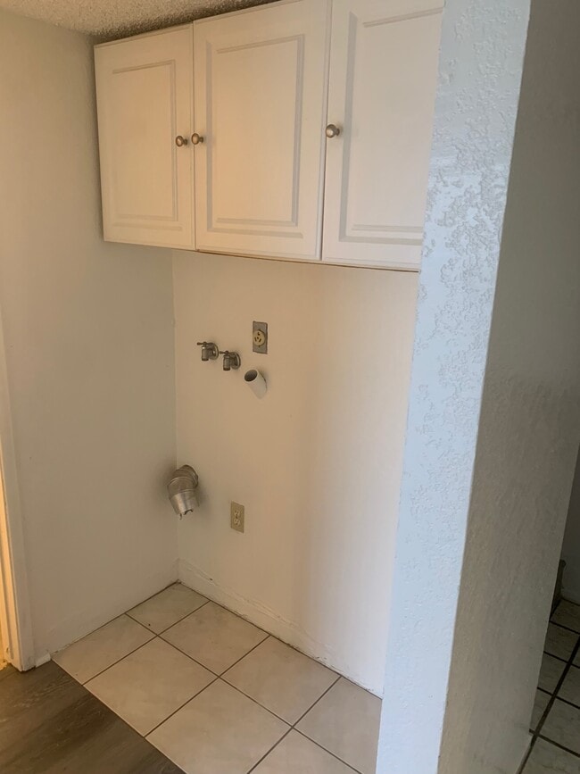 Photo - 1127 Bel Aire Cir