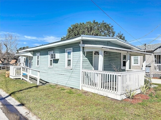 Photo - 1800 N 12th St