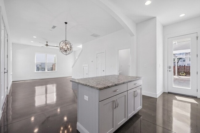 617 Eastboro Dr