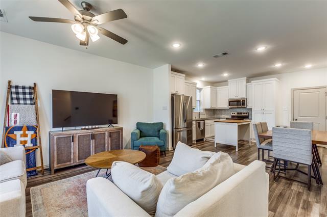 Photo - 5106 Springlake Pkwy