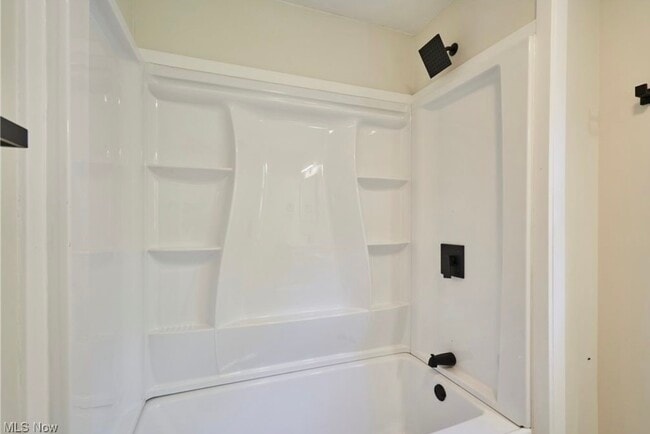 Photo - 359 Sieber Ave