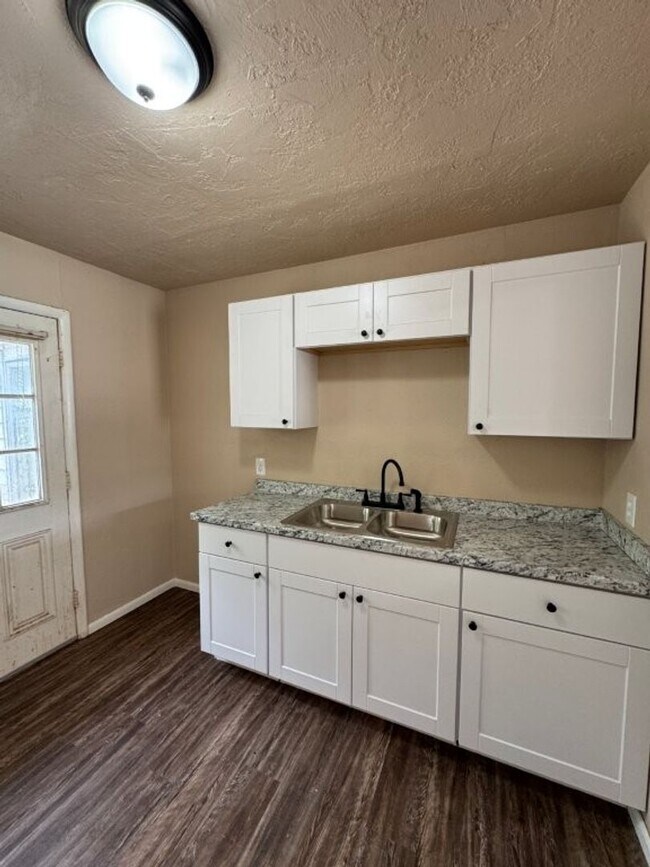 Photo - 2 bed one bath all new inside!