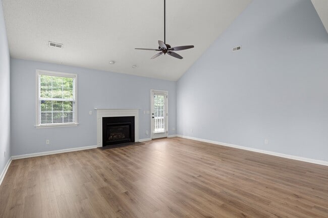Photo - Spacious House in Hadley Park