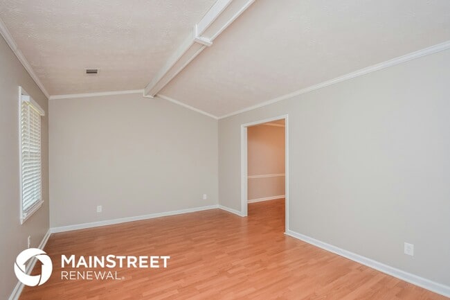 Photo - 3871 Partridge Pl SW