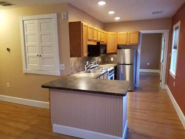 208-210 Wyoming Ave