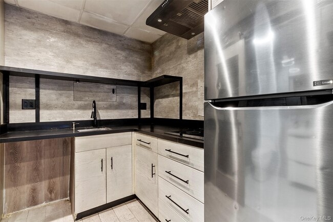 Photo - 106 Remington Pl