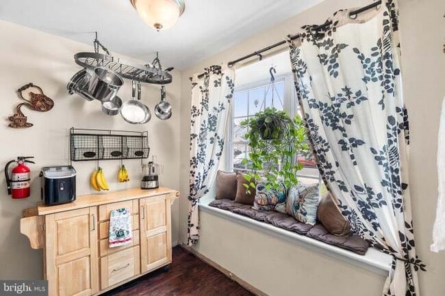 107 River Bank Dr