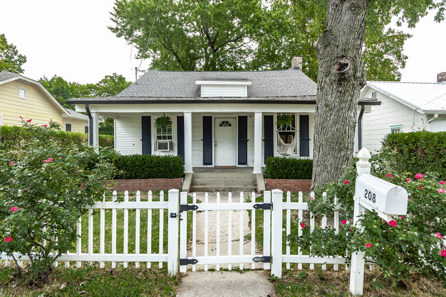 Front entrance - 208 22nd St House