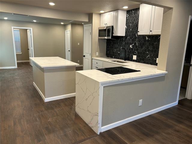 Photo - 2815 Hedgerow Dr