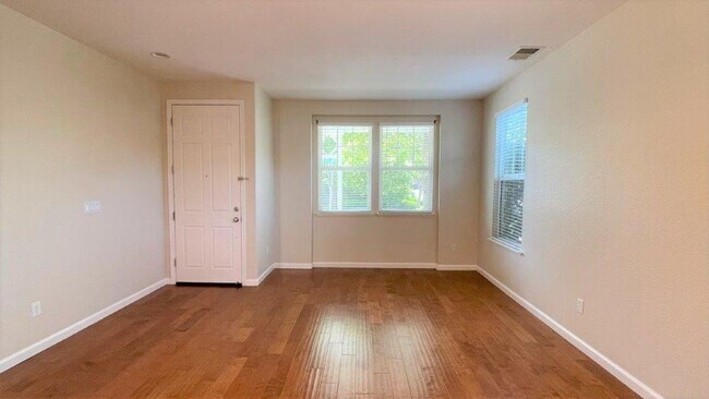 Photo - Concord Beautiful 4 bedroom 2.5 bathroom h...