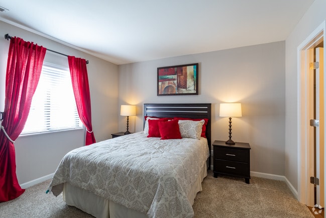 1BR, 1BA - 700 SF Model