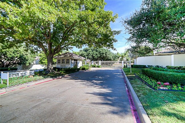 Photo - 4649 N O'Connor Rd Townhome