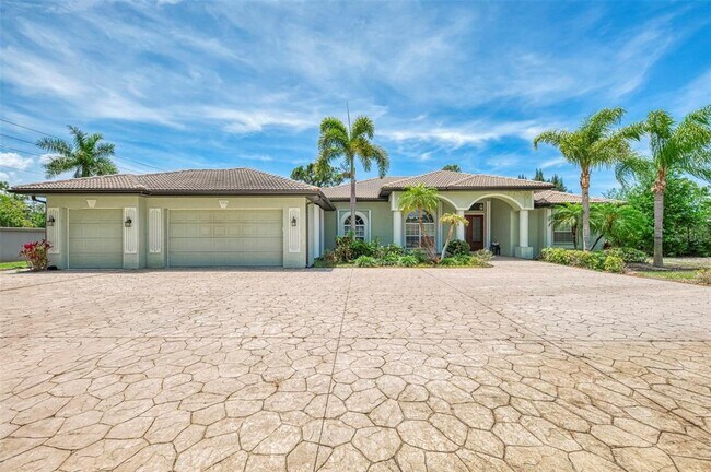 900 Park Pl Dr