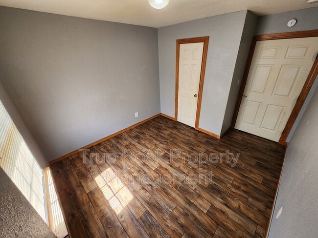 218 E 14th St