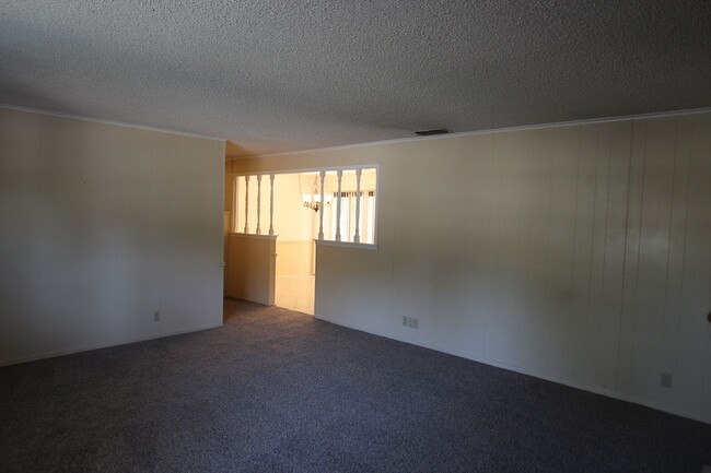Photo - Beautiful 3 bedroom 2 bath in Tyler!