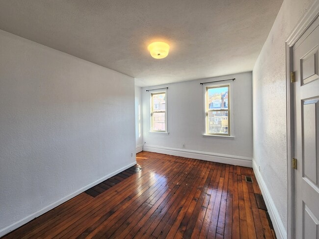Photo - 5330 Butler St Unit Loft