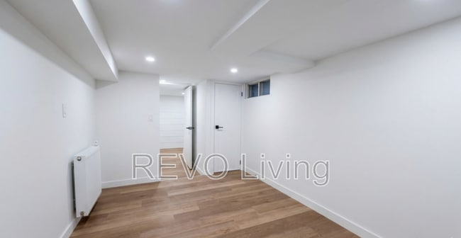 Photo - 131 Vine St S Unit 4