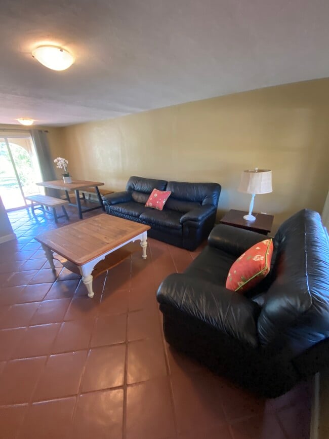 Photo - 5344 Caldwell St