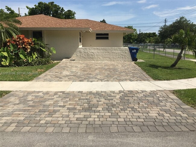 Photo - 5780 SW 61st St Unidad 5780
