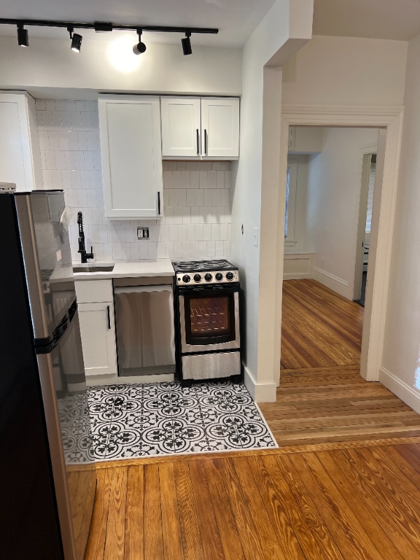 Photo - 511 Angell St Unit 3