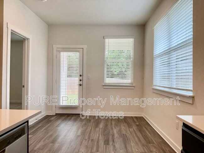 Photo - 216 Shawi Pass