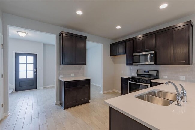 Photo - 2024 Pecan Island Dr