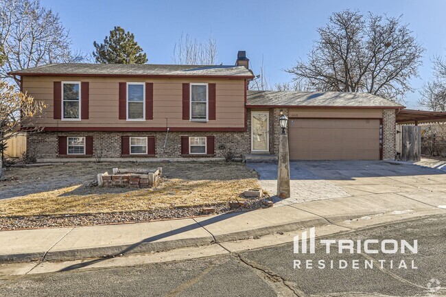 Building Photo - 11112 Dahlia Way Rental