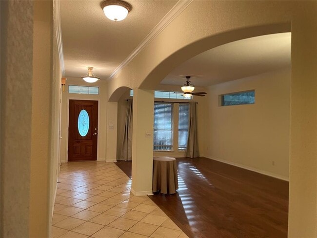 Photo - 120 Brazos Dr