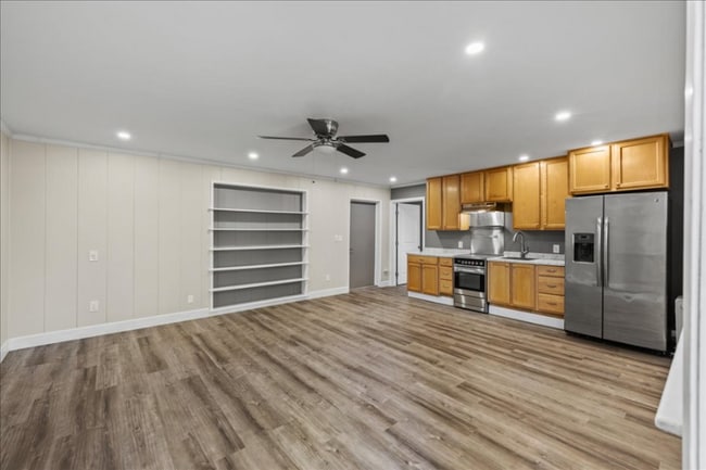 Photo - 5401 Shangrala Ln Unit B