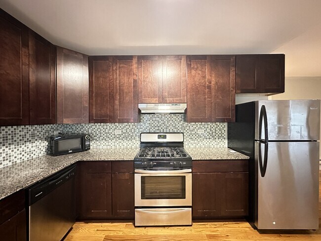 Photo - 814 Elm St Unit 902