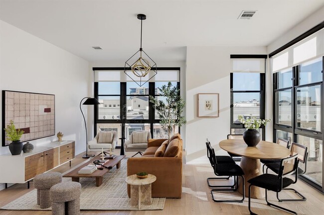 Building Photo - 800 Embassy Dr Unit 408