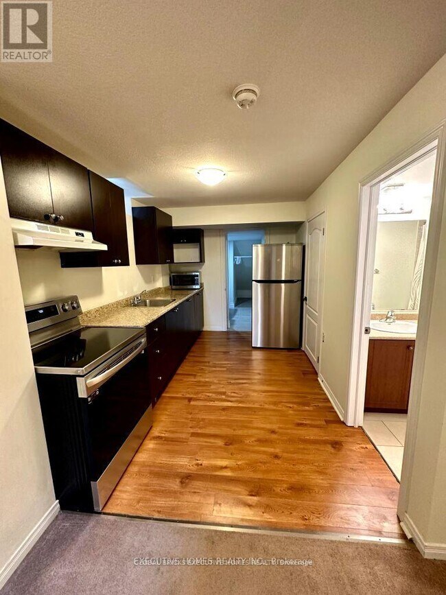 Photo - 103 Baffin Cres