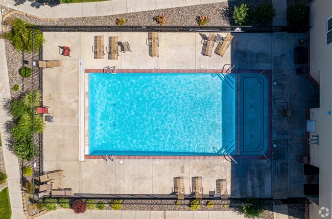 Photo - Apartments @ Falls Crossing Phase "1" (A,B,C) Unit Apply Now