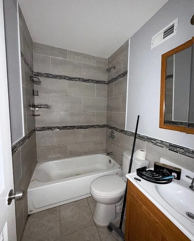 Photo - 25 E Abbottsford Ave