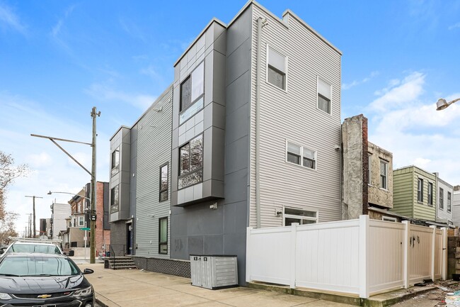 Photo - 1400 S 24th St Unit 1