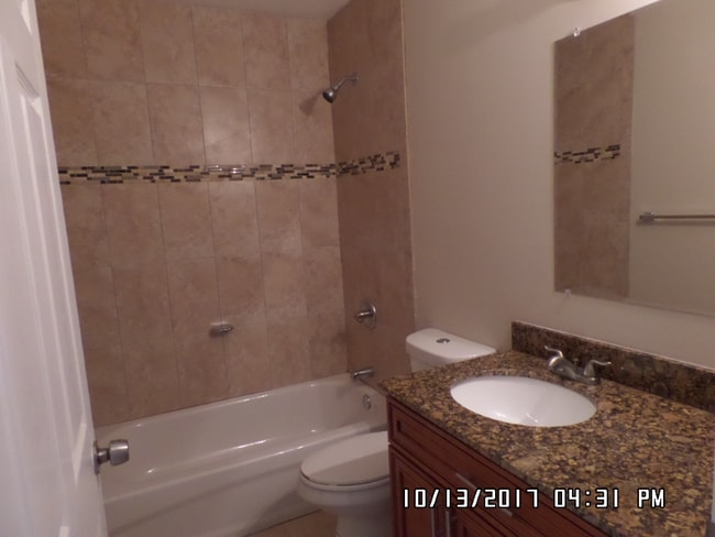 Photo - 479 NW 19th St