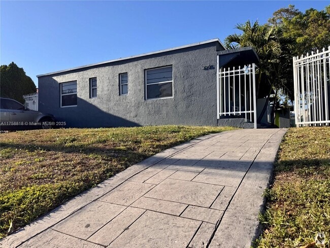 Building Photo - 1245 NE 110th Terrace Unit 2 Rental