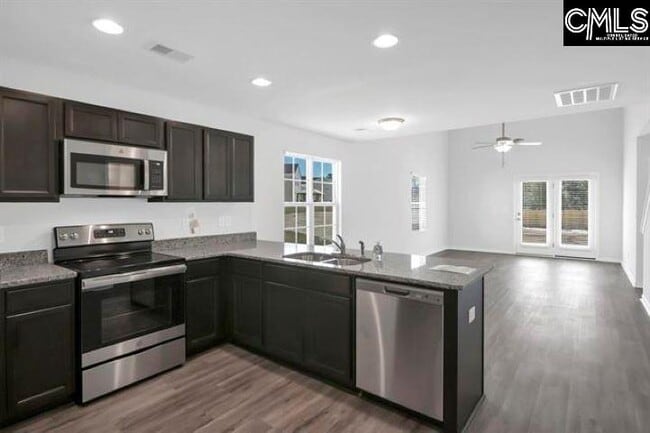 Photo - 434 Keeble Dr