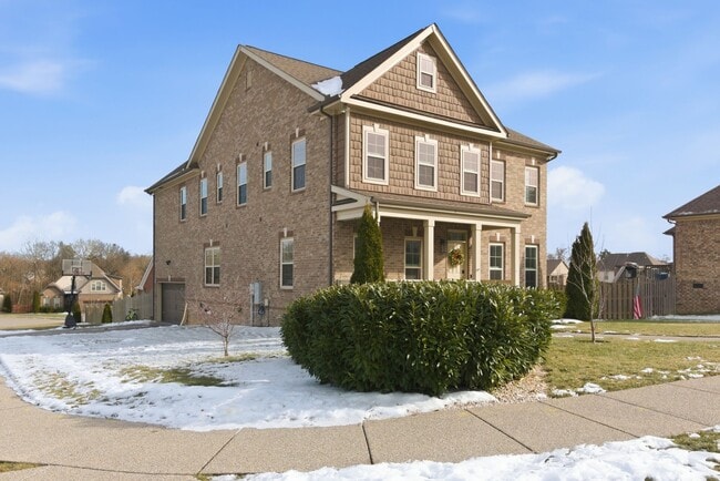 Photo - 2046 Lequire Ln