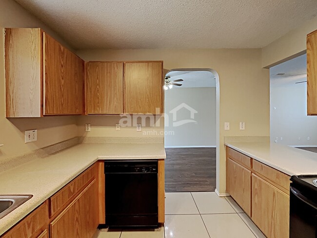 Photo - 11011 Victors Hl