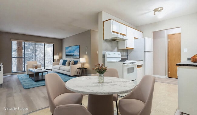 Photo - Hill-Tout Arms