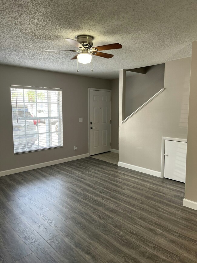 Building Photo - 5226 Sunridge Palms Dr Rental