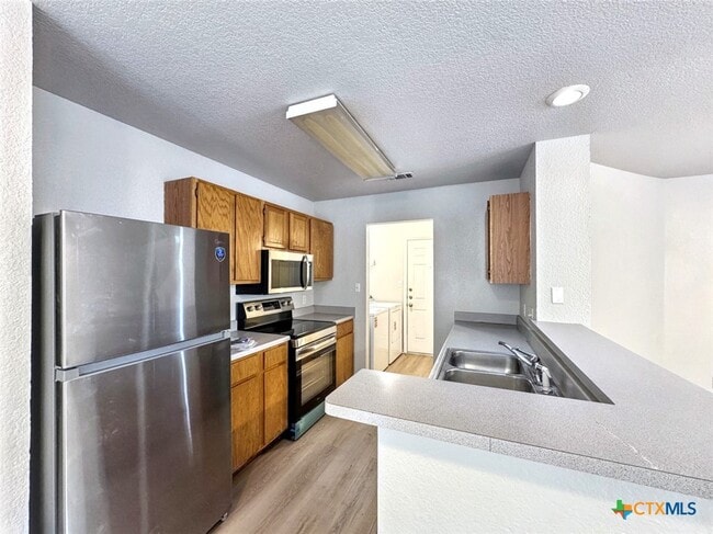 Photo - 867 Sagewood Trail