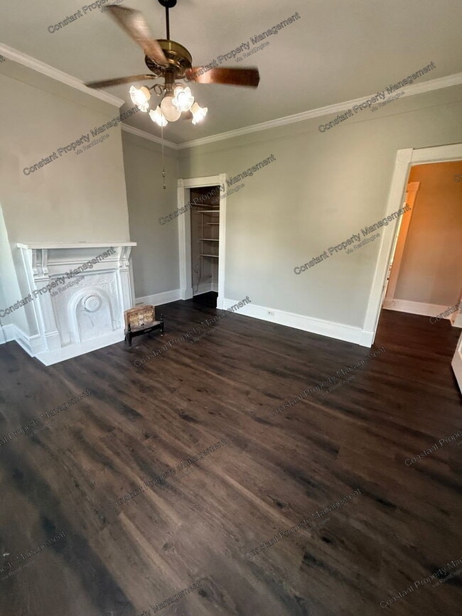 Photo - 885 College St Unit 883