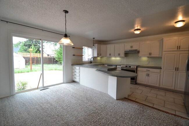 Photo - 3106 Gomer Ave